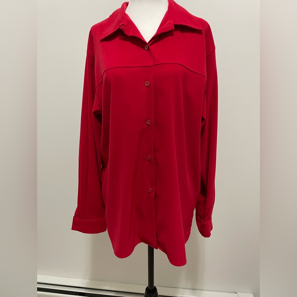 Northern Traditions Red Button Down Shirt - Size Medium